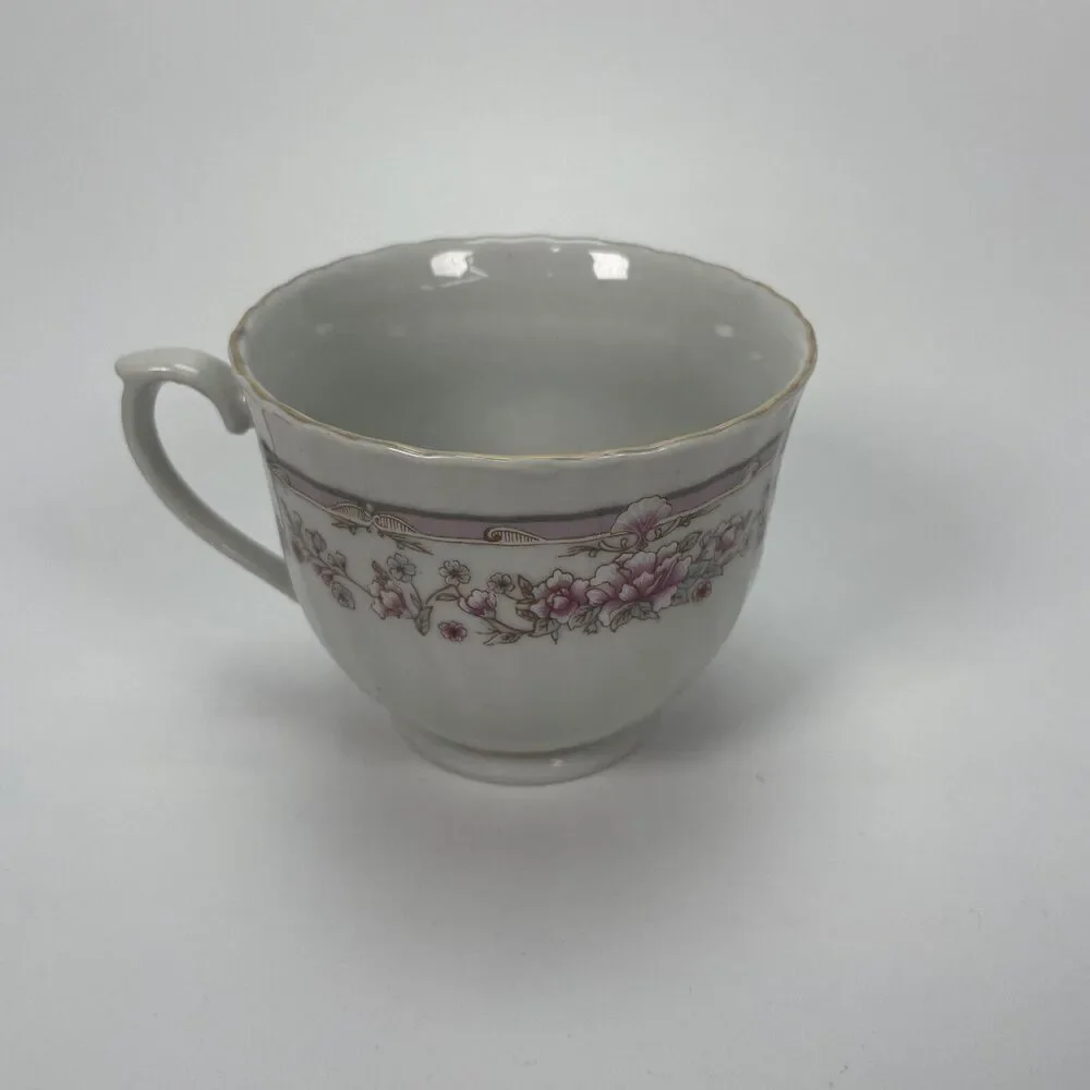 Unbranded vintage tea